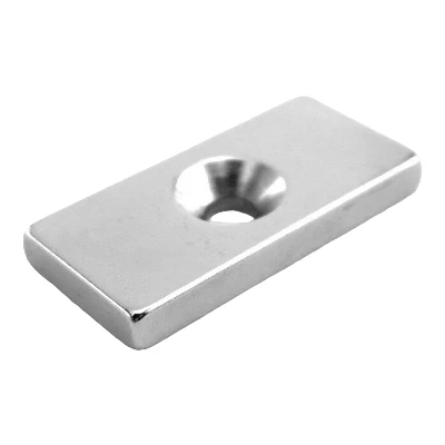 Неодимовый магнитный прямоугольник 20х10х3 мм с зенковкой 6,5х3 мм (упаковка 2 шт.) (72-3702)